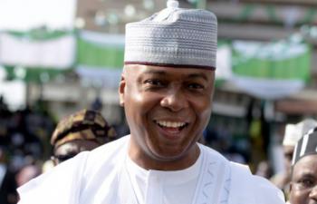 Nigeria: le président du Sénat se déclare candidat à la présidentielle face à Buhari